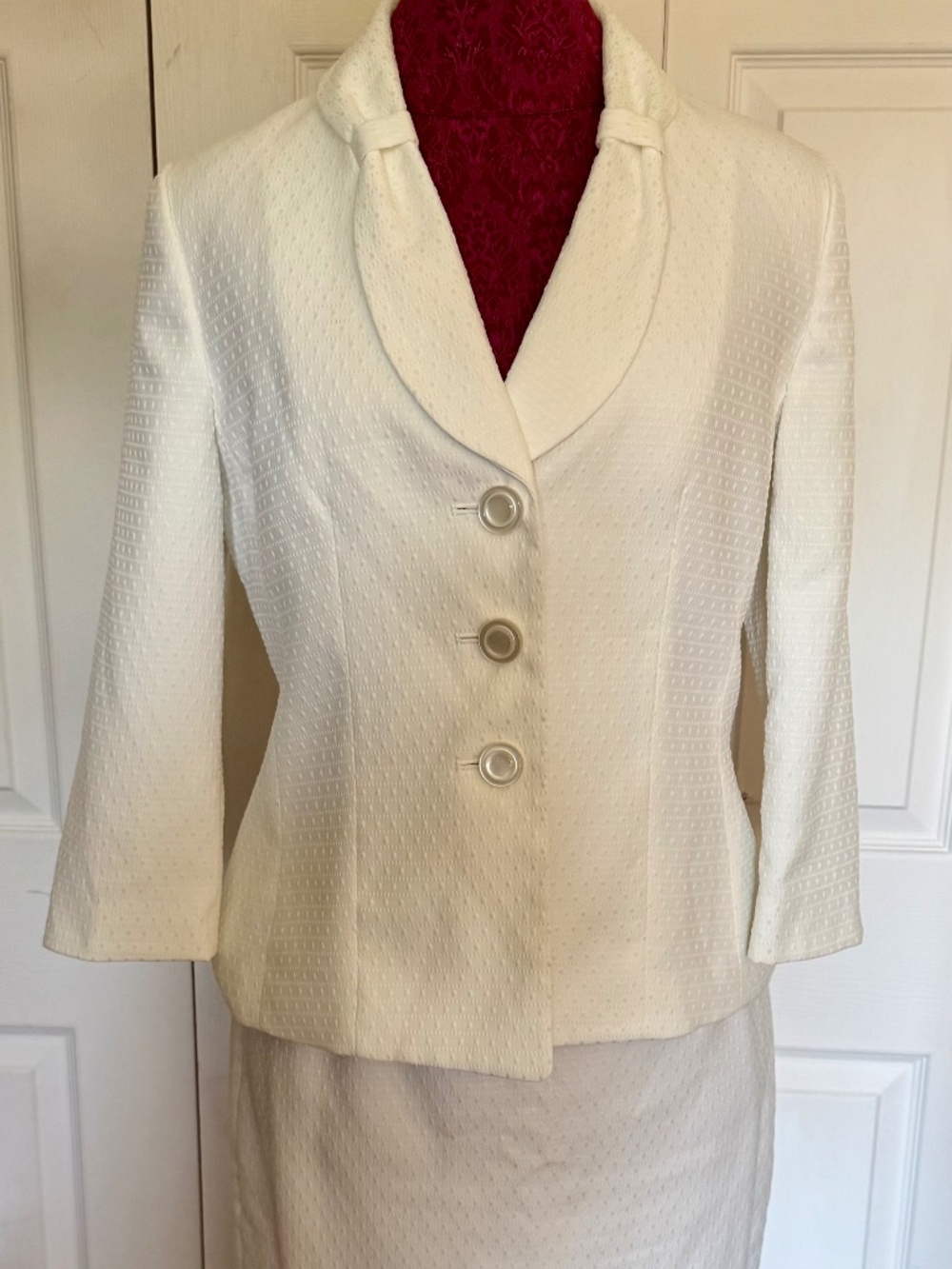 Beautiful & Elegant Classic Cream suit with modern twist. Feminine!